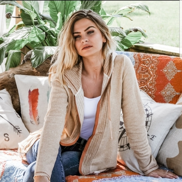 RELISTED ODDY distressed zip up hoodie - Picture 2 of 8